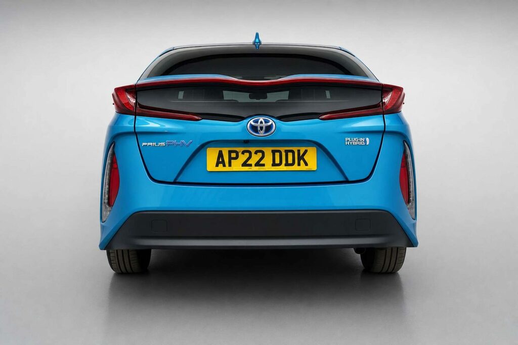 Toyota Prius+ Hatchback Black #6