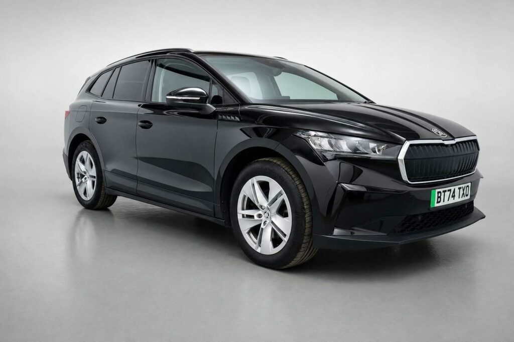 Skoda ENYAQ 55Kwh 50 Suv Dc145kw 170 Ps Black