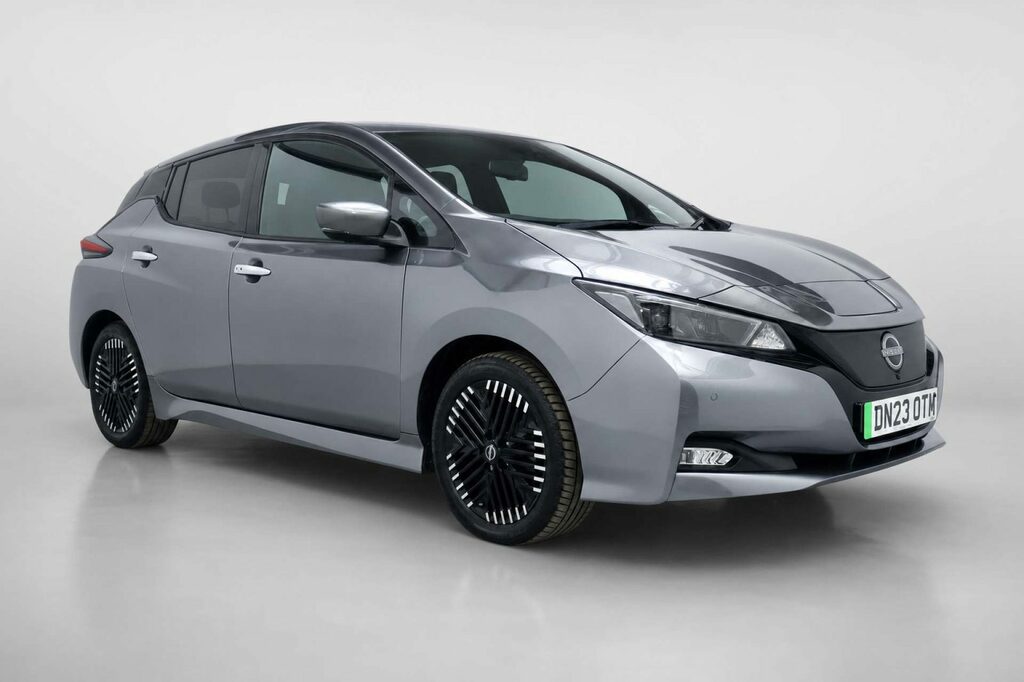 Nissan Leaf 39Kwh Tekna Hatchback 150 Ps Grey