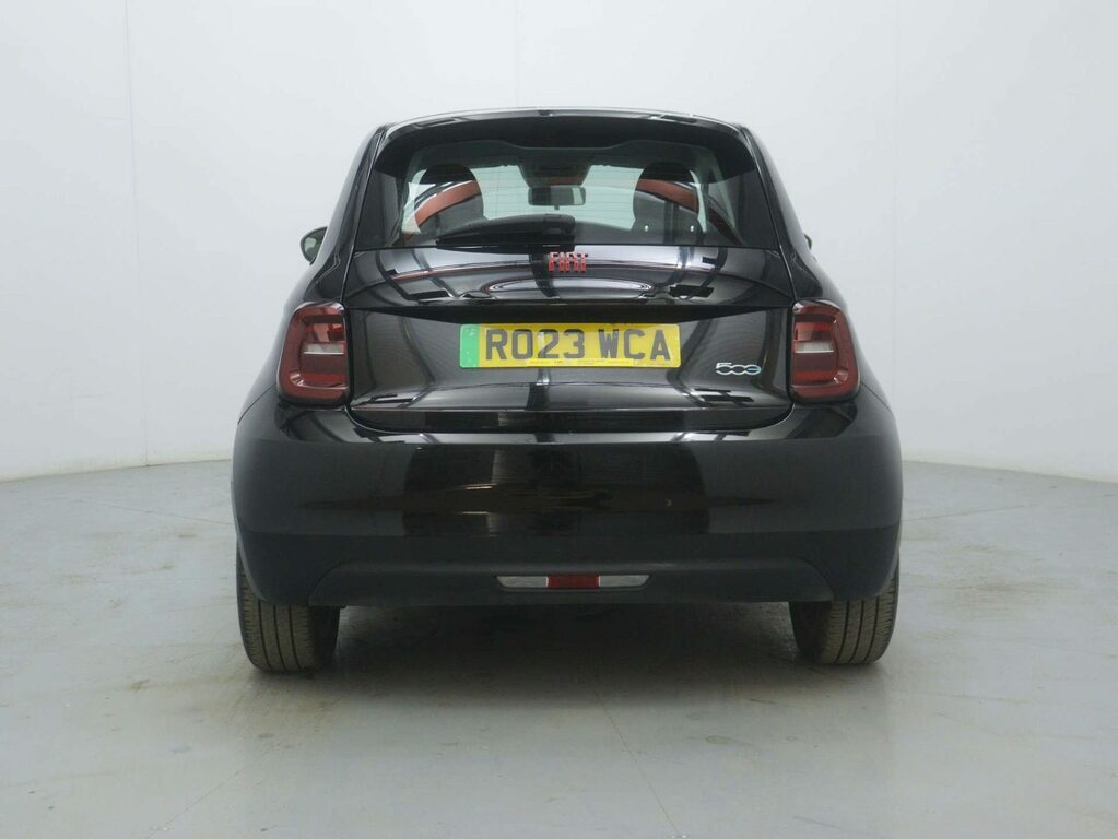 Fiat 500E 42Kwh Red Hatchback 118 Ps Black #6