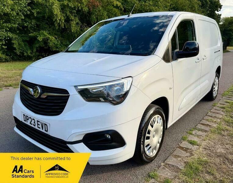 Vauxhall Combo 1.5 Turbo D 2300 White #4