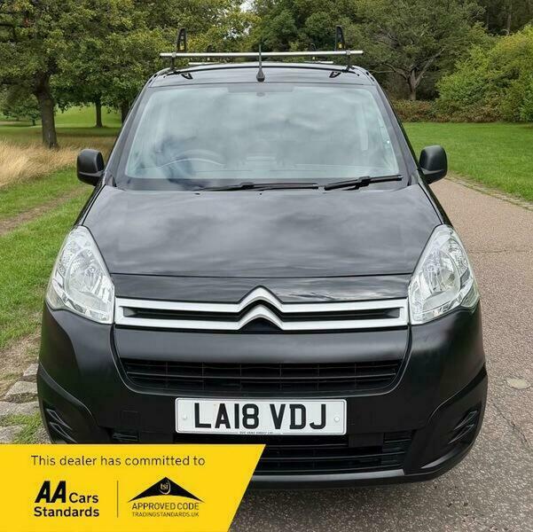 Citroen Berlingo 1.6 Bluehdi 850 Enterprise Black #4