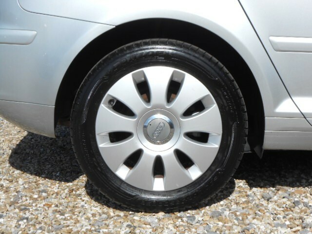 Audi A3 Hatchback 1.6 Se Sportback 200808 Beige #18