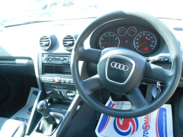 Audi A3 Hatchback 1.6 Se Sportback 200808 Beige #14