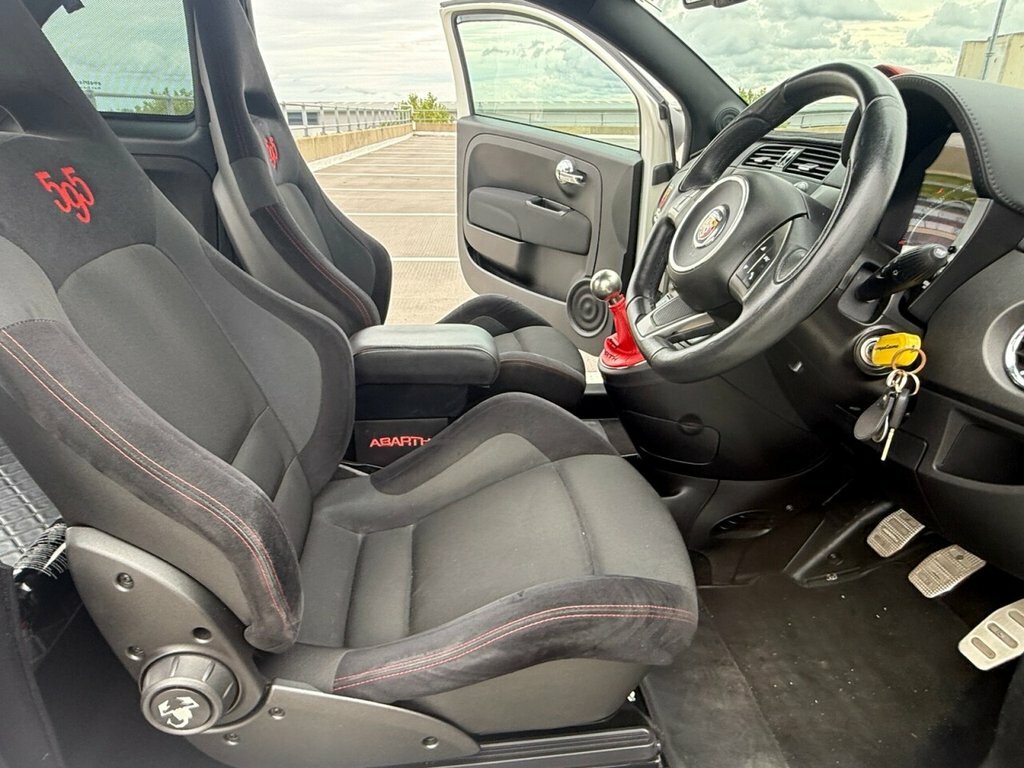 Abarth 595 1.4 T-jet Turismo Red #19