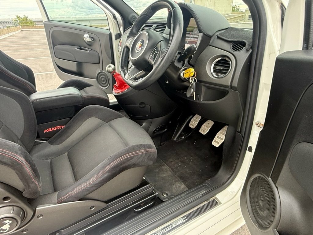 Abarth 595 1.4 T-jet Turismo Red #18