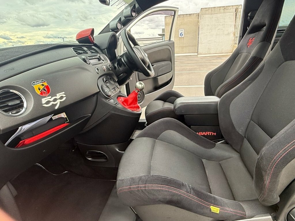 Abarth 595 1.4 T-jet Turismo Red #13