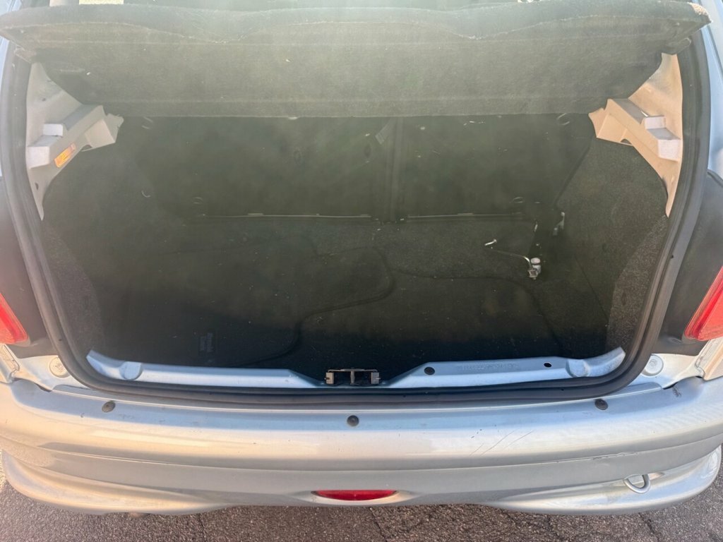 Peugeot 206 Hatchback 1.4 Silver #16