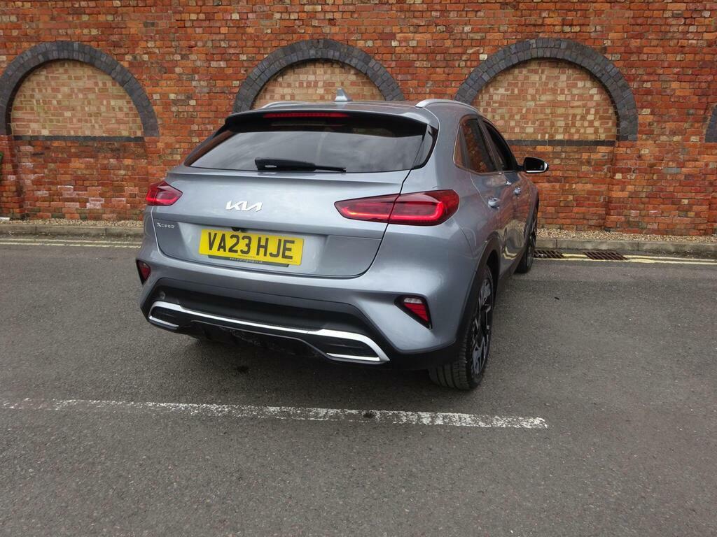 Kia Xceed 1.5 T-gdi 3 Euro 6 S S Silver #3