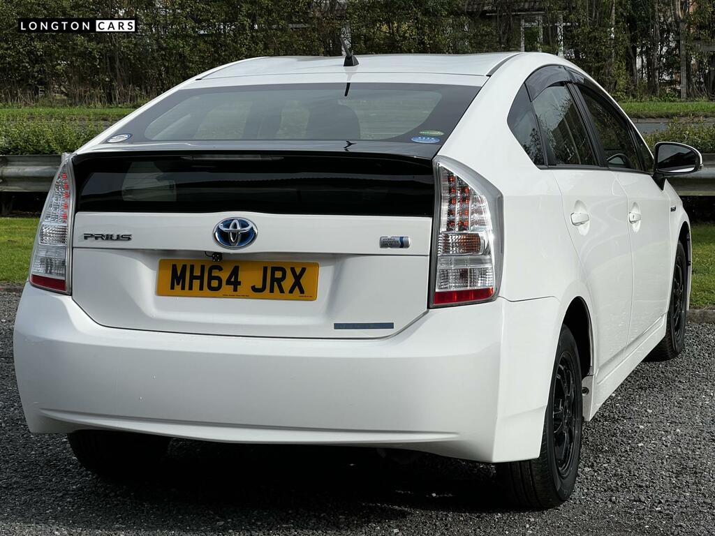 Toyota Prius T3 White #6