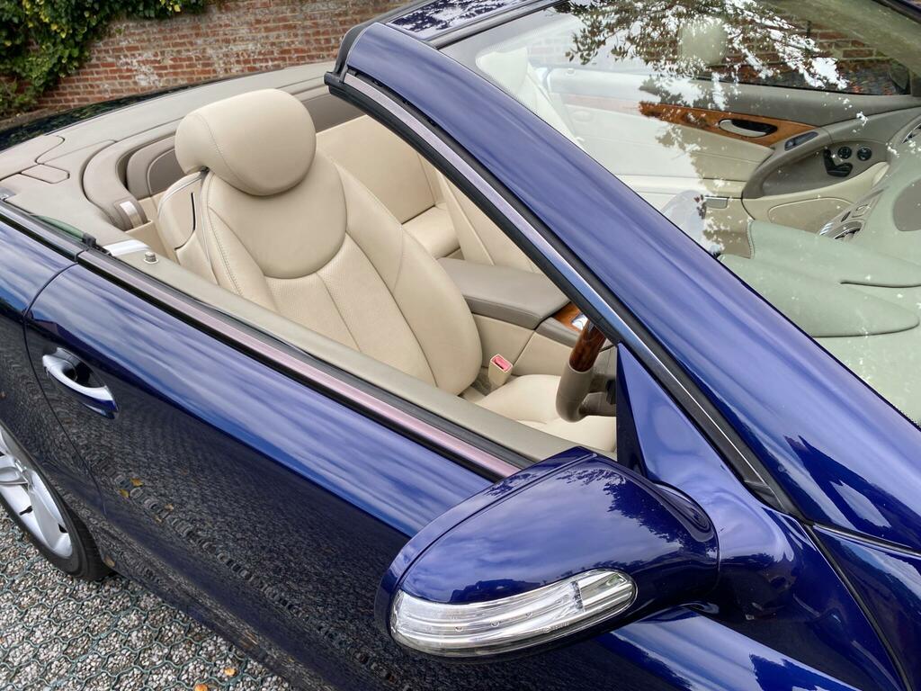 Mercedes-Benz SL Class 3.7L Null Silver #31