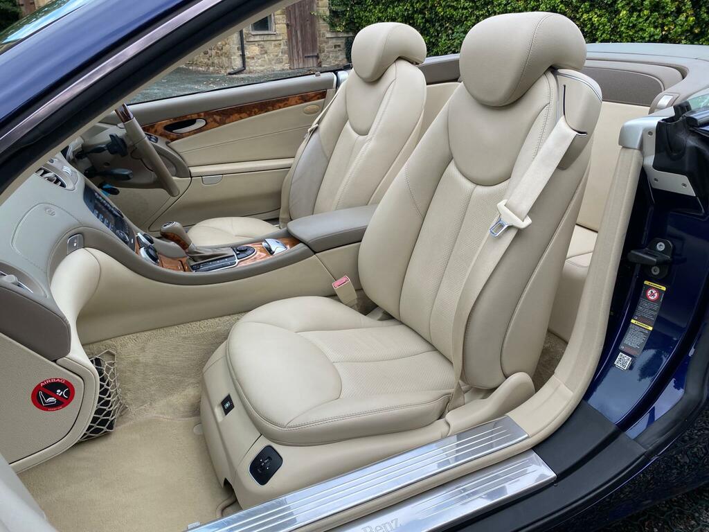 Mercedes-Benz SL Class 3.7L Null Silver #28