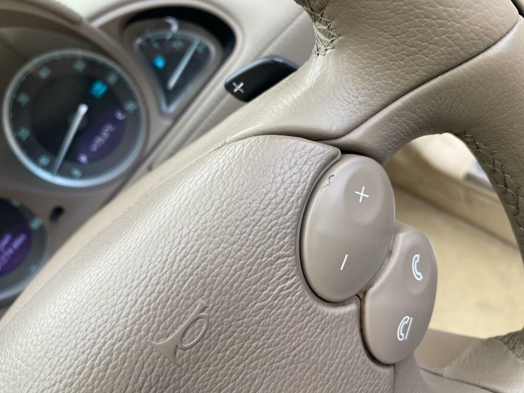 Mercedes-Benz SL Class 3.7L Null Silver #62