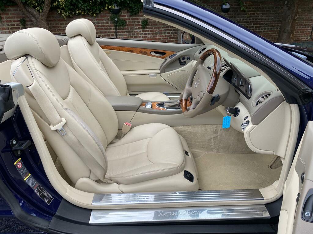 Mercedes-Benz SL Class 3.7L Null Silver #18