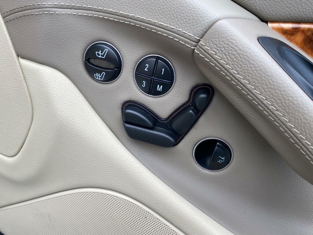 Mercedes-Benz SL Class 3.7L Null Silver #56