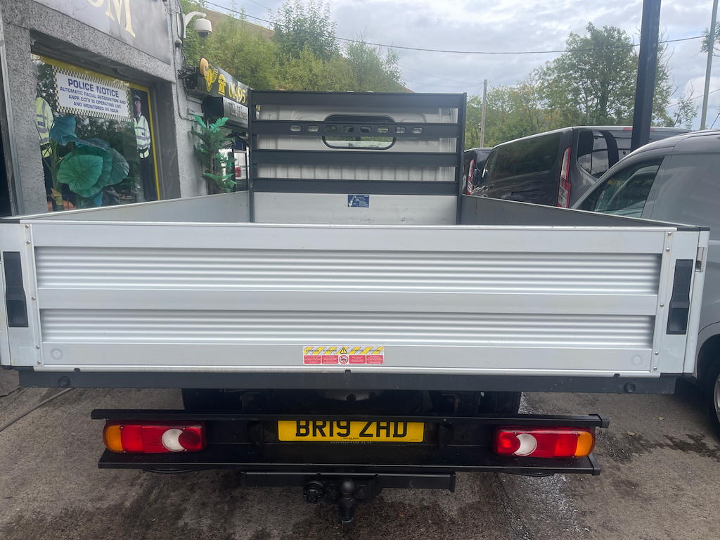 Nissan NT400 Dci 35.13Dropside Mwb Twin Rear Wheel Base White #3
