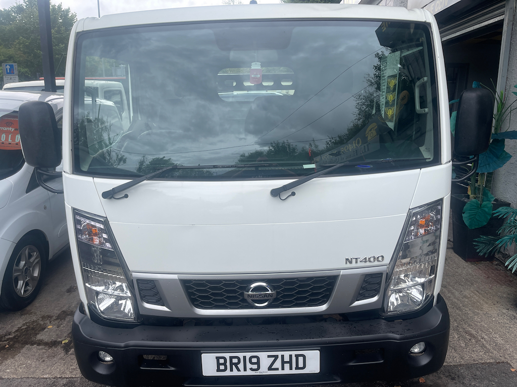 Nissan NT400 Dci 35.13Dropside Mwb Twin Rear Wheel Base White #5