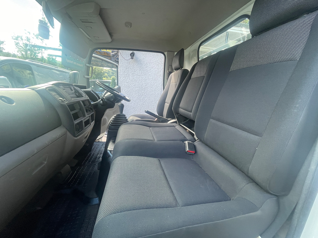 Nissan NT400 Dci 34.12 Tipper White #3