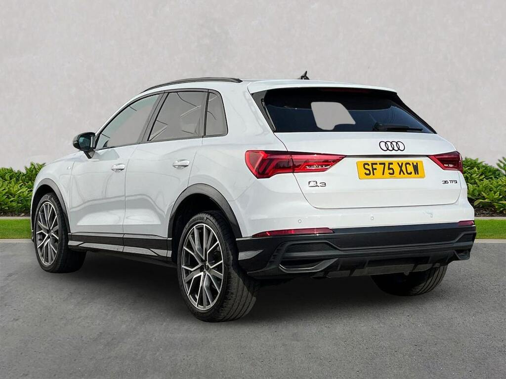 Audi Q3 35 Tfsi Black Edition 20 Alloy White #2