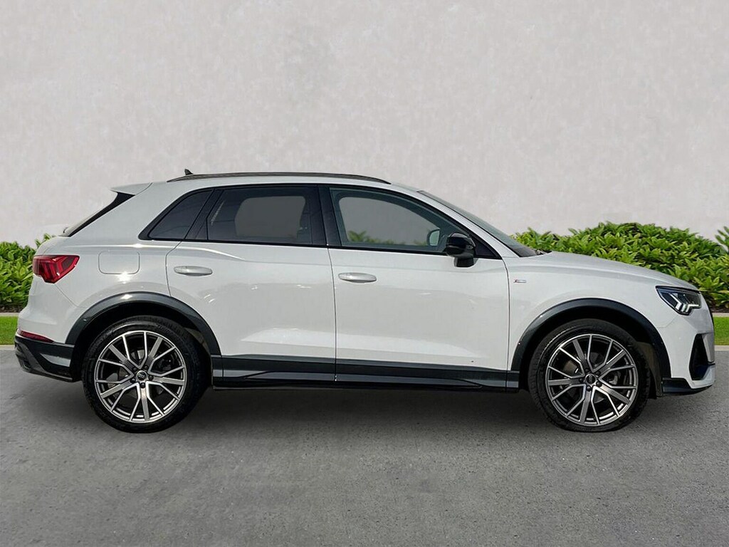 Audi Q3 35 Tfsi Black Edition 20 Alloy White #3