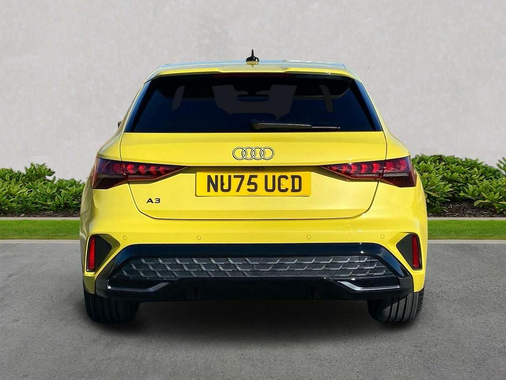 Audi A3 1.5 Tfsi 150 S Line S Tronic NU75UCD Yellow #4