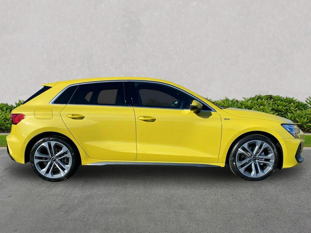 Audi A3 1.5 Tfsi 150 S Line S Tronic NU75UCD Yellow #3