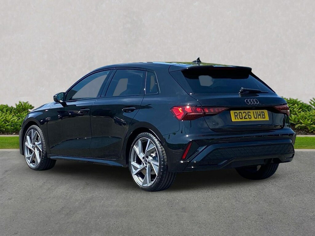 Audi A3 2.0 Tdi 35 Black Edition Sportback S Tr Black #2