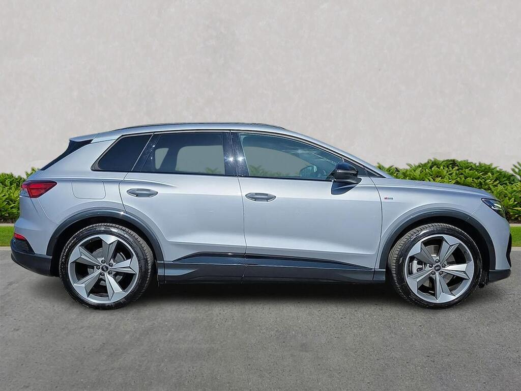 Audi Q4 E Tron 210Kw 45 82Kwh Black Edition Tech Pack ND75PBF Silver #3