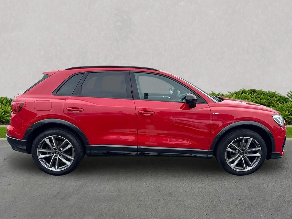 Audi Q3 1.5 Tfsi Cod 35 Black Edition Suv Manua Red #3