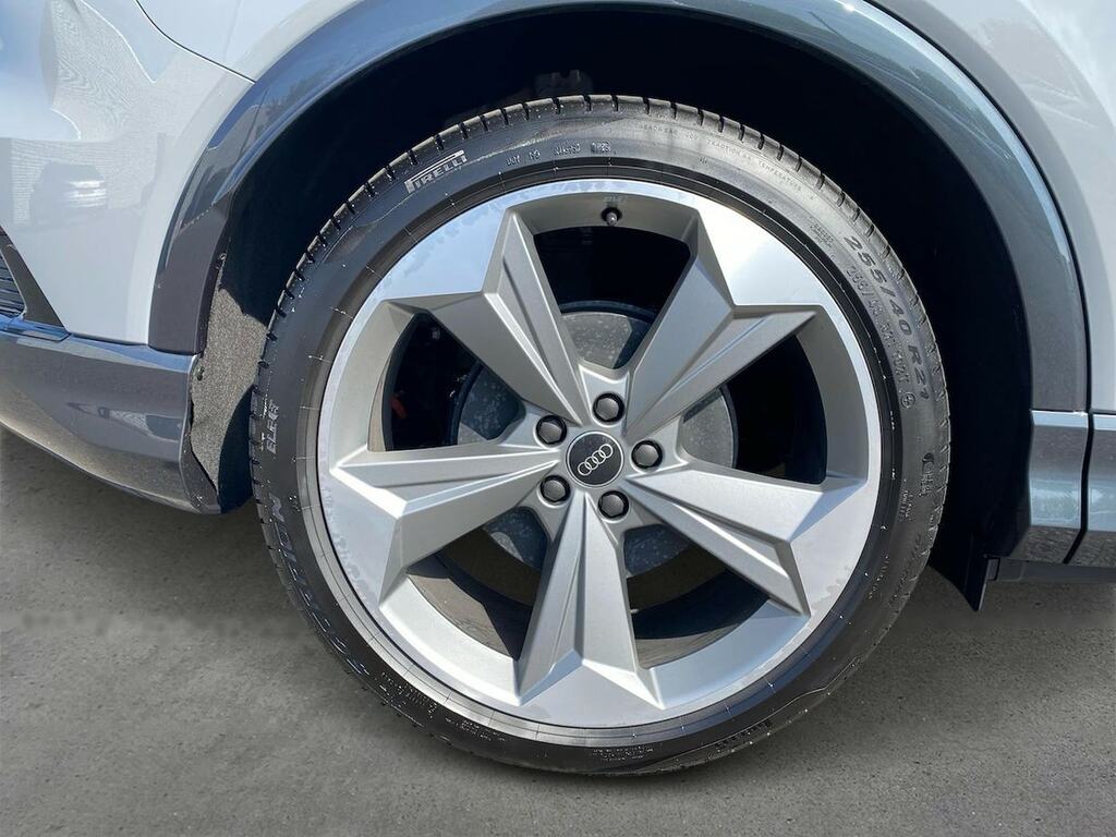 Audi Q4 E Tron 210Kw 45 82Kwh Black Edition RO26TDV Grey #6