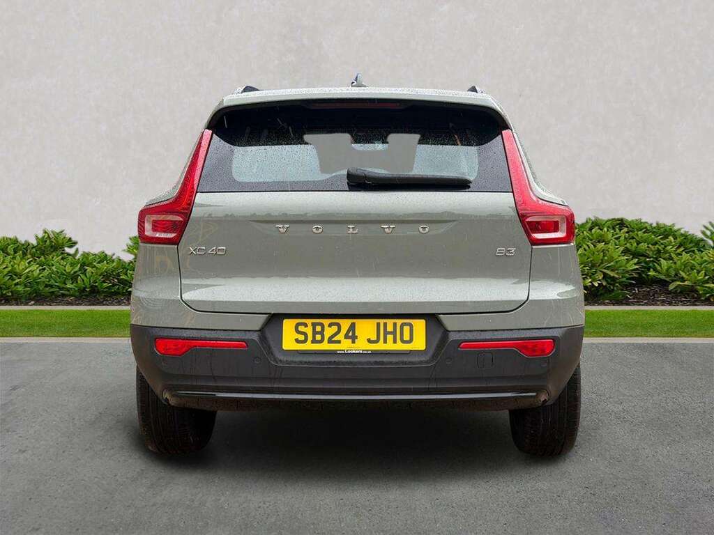 Volvo XC40 2.0 B3p Plus Dark SB24JHO Green #4