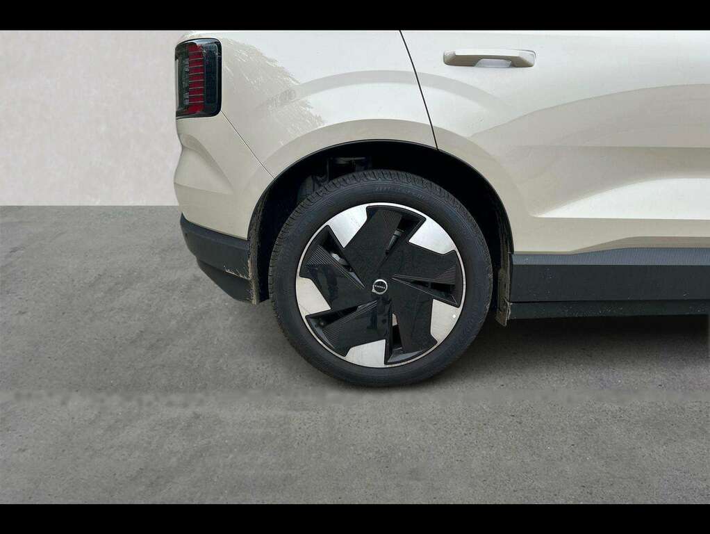 Volvo EX30 200Kw Sm Extended Range Plus 69Kwh EJ26VXP #6
