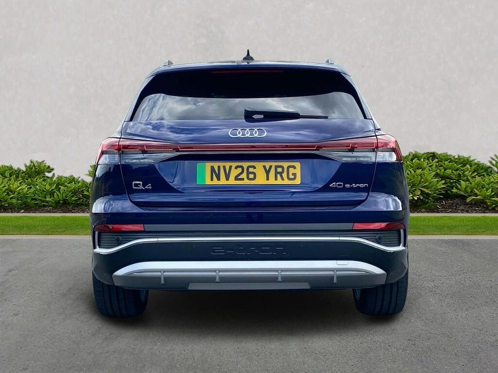 Audi Q4 E Tron 40 S Line Suv 63Kwh 204 Ps Blue #4