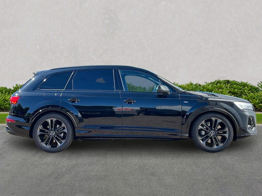 Audi Q7 3.0 Tfsi E Qtro 394 Black Ed Tiptronic Tech Black #3