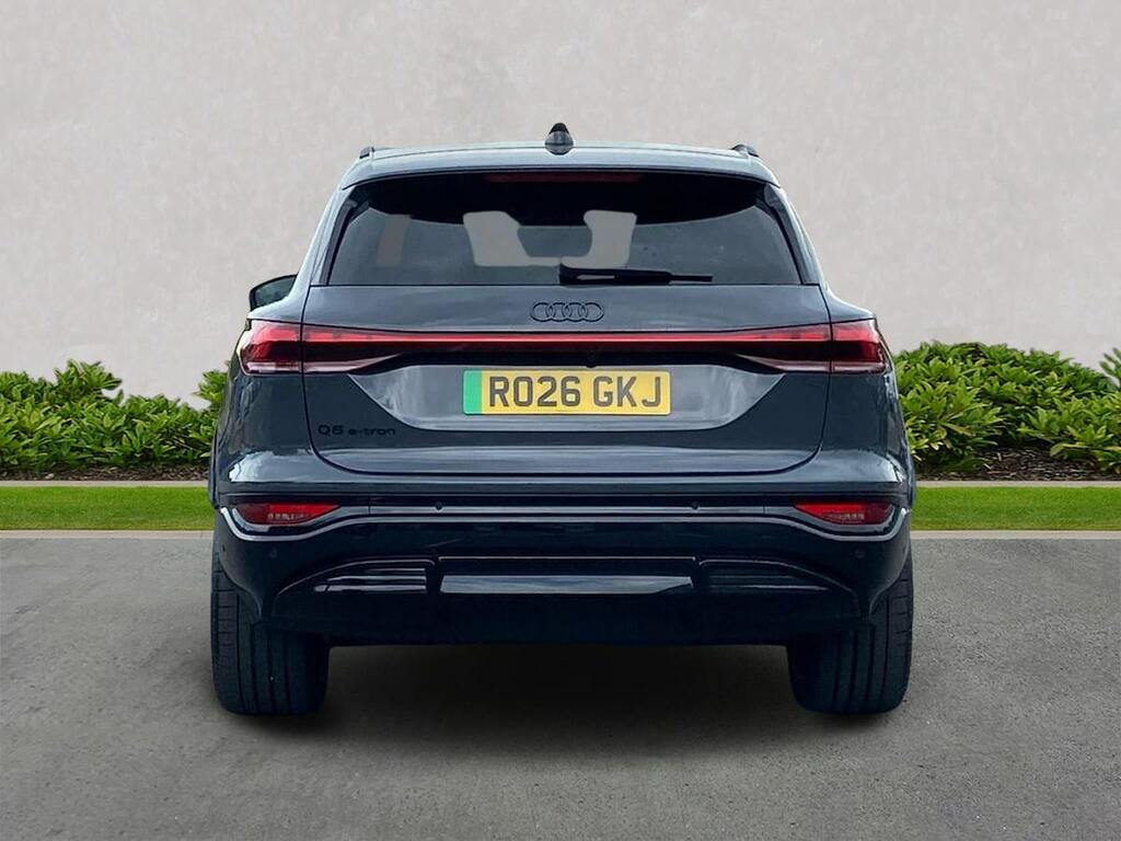 Audi Q6 E-Tron 225Kw Performance 100Kwh Black Edition RO26GKJ Grey #4