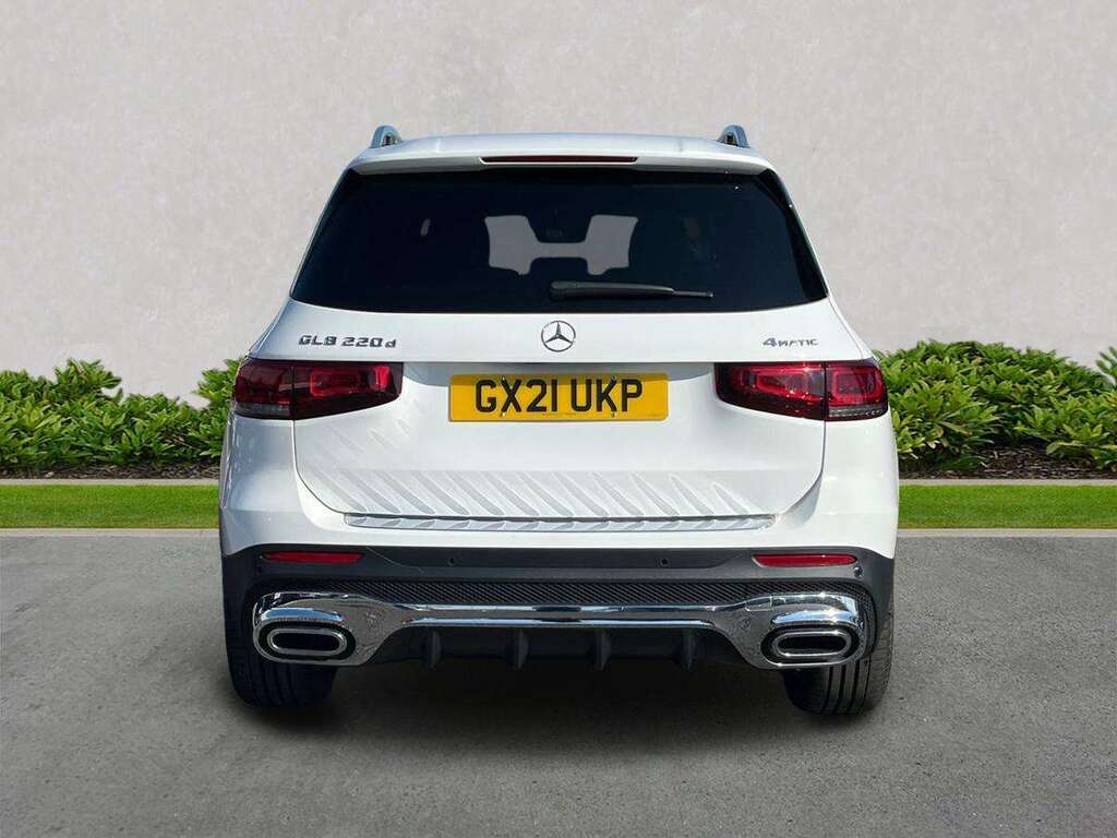 Mercedes-Benz GLB Class Glb 220D 4Matic Amg Line Premium 8G-tronic White #4