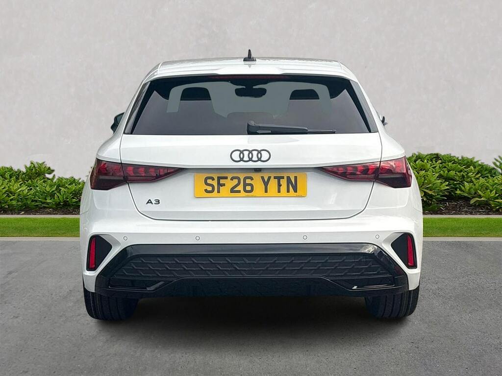 Audi A3 2.0 Tdi 150 Black Edition S Tronic Tech Pack SF26YTN White #4