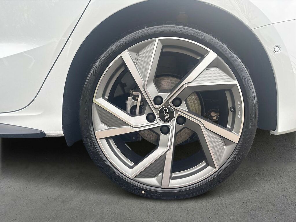 Audi A3 2.0 Tdi 150 Black Edition S Tronic Tech Pack SF26YTN White #6