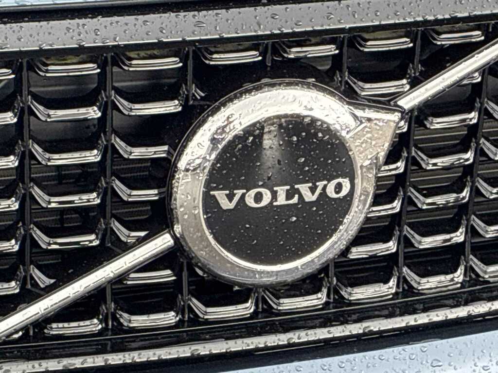 Volvo XC40 2.0 B3p Plus Dark SB25OZL Blue #3