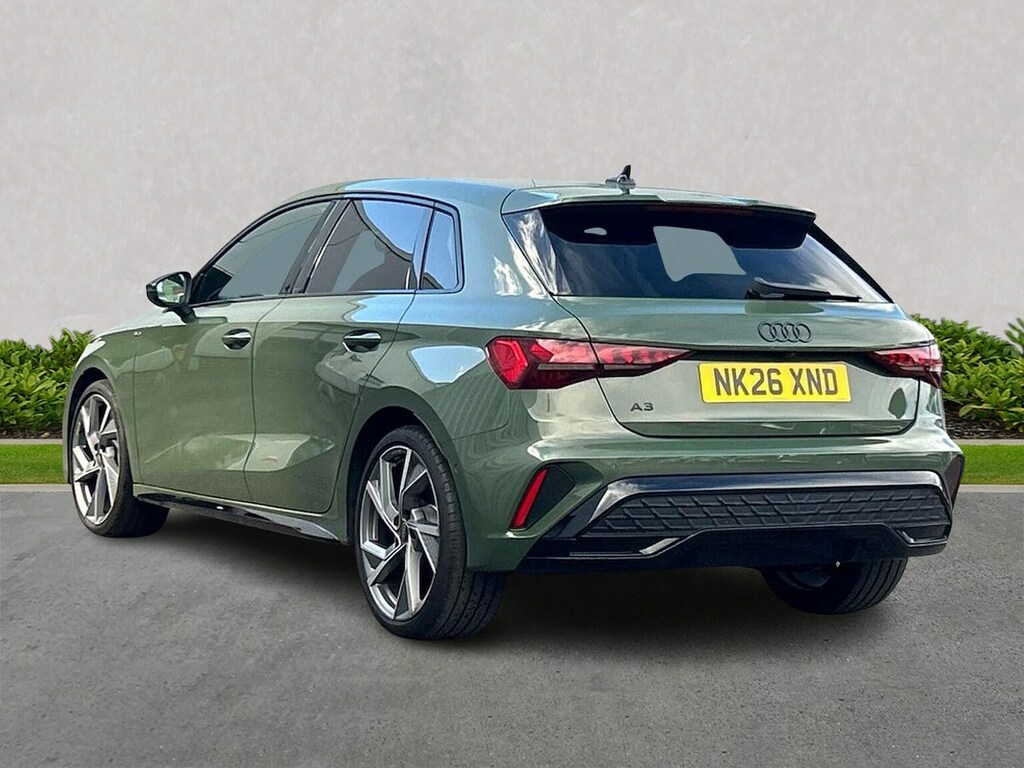 Audi A3 2.0 Tdi 150 Black Edition S Tronic Green #2