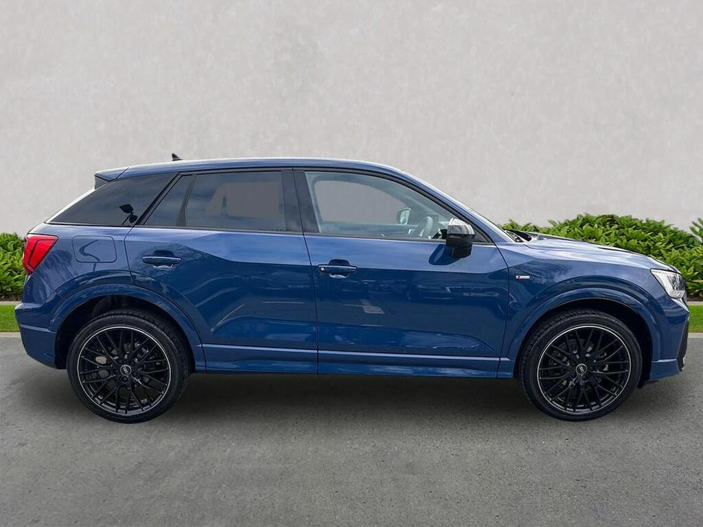 Audi Q2 1.5 Tfsi Cod 35 Black Edition Suv S Tro NG75SFF Blue #3