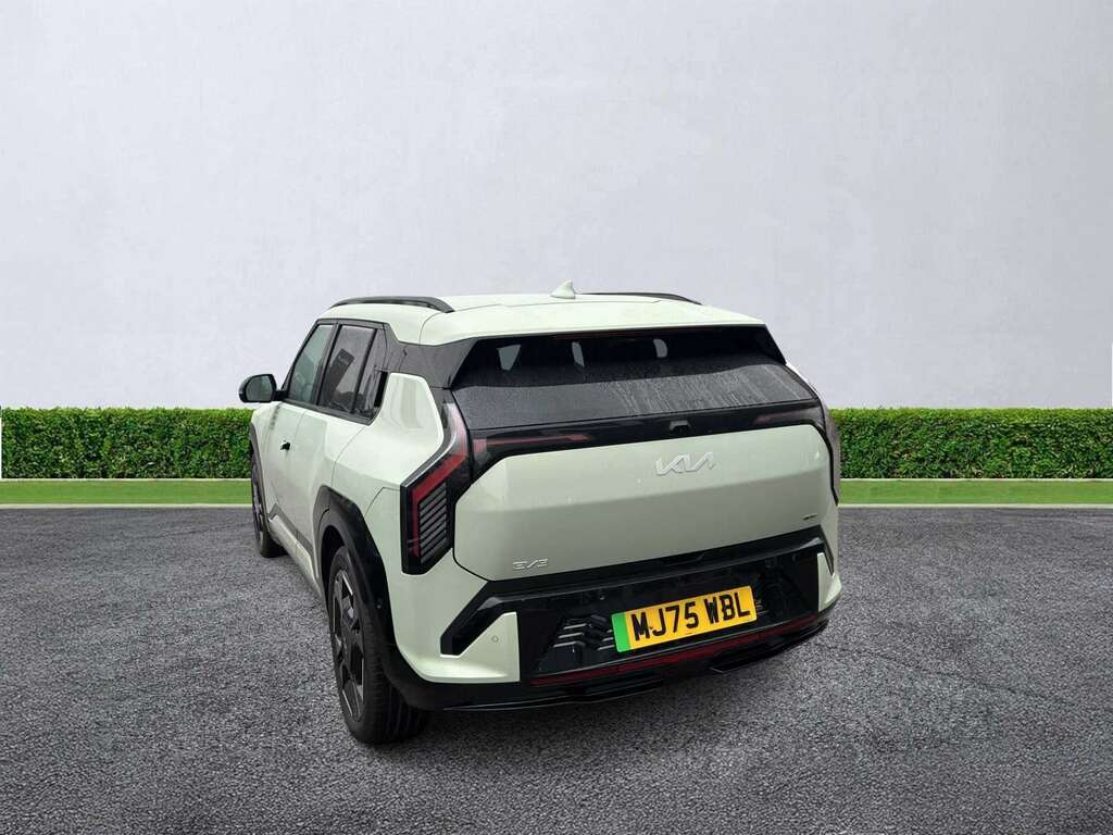 Kia EV3 150Kw Gt-line S 81.4Kwh MJ75WBL Green #2