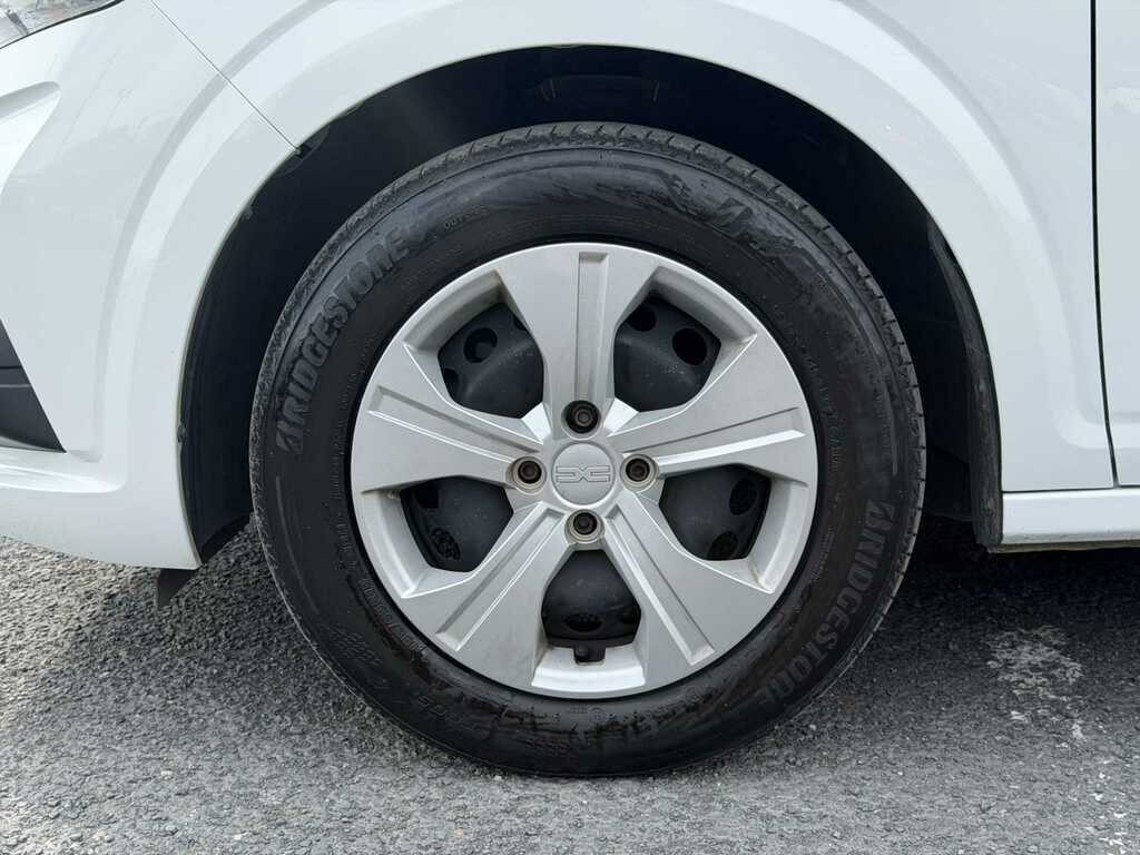 Dacia Sandero 1.0 Tce Essential White #6