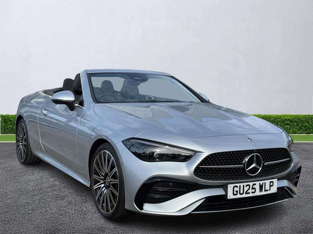 Mercedes-Benz CLE Class Cle 300 4Matic Amg Line Premium Plus 9G-tronic Silver