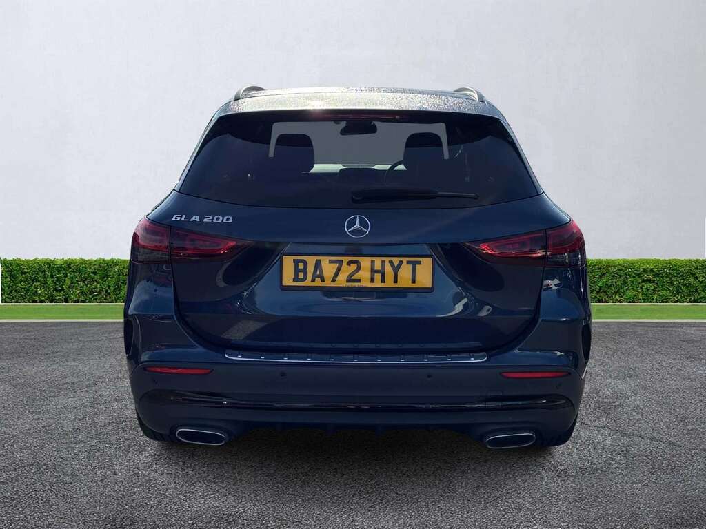 Mercedes-Benz GLA Class Gla 200 Amg Line Premium Plus Night Ed BA72HYT Blue #4