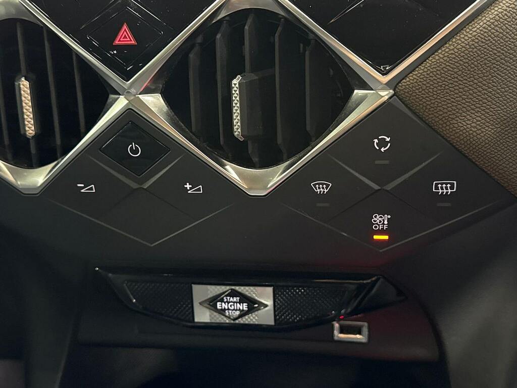 DS DS 3 0.0 E-tense Ultra Prestige 135 Bhp Grey #22