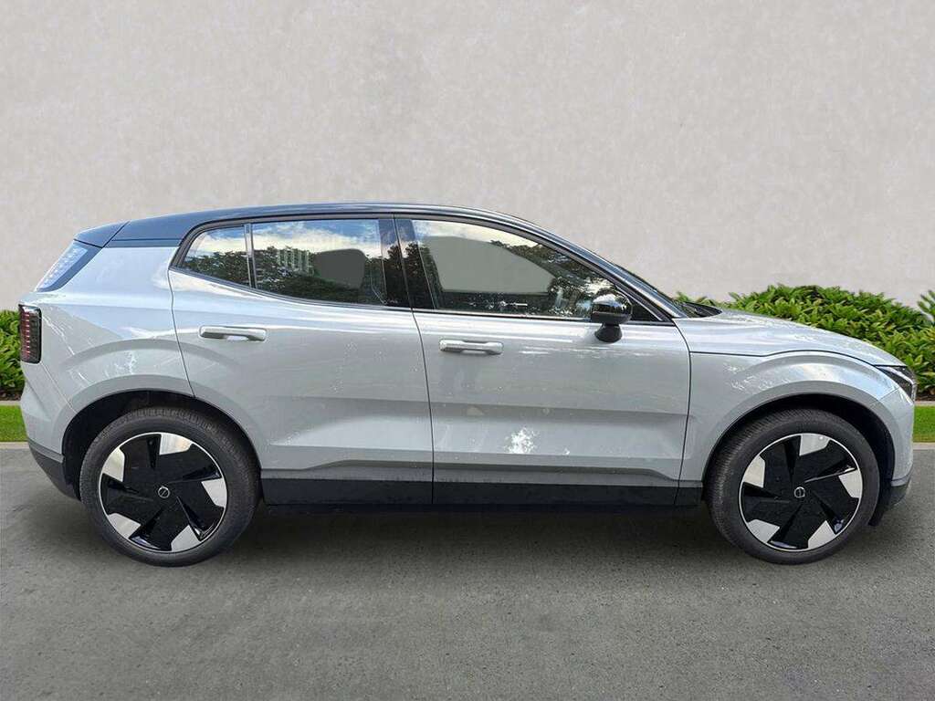 Volvo EX30 200Kw Sm Extended Range Plus 69Kwh OW75YKR Grey #3