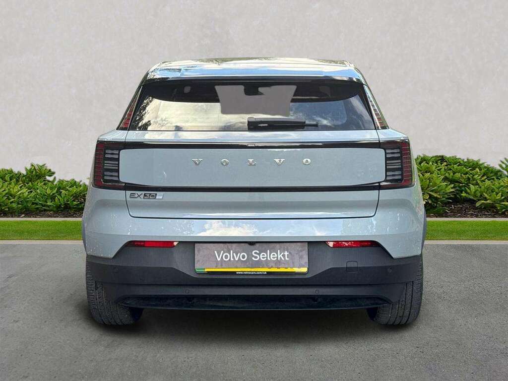 Volvo EX30 200Kw Sm Extended Range Plus 69Kwh OW75YKR Grey #4
