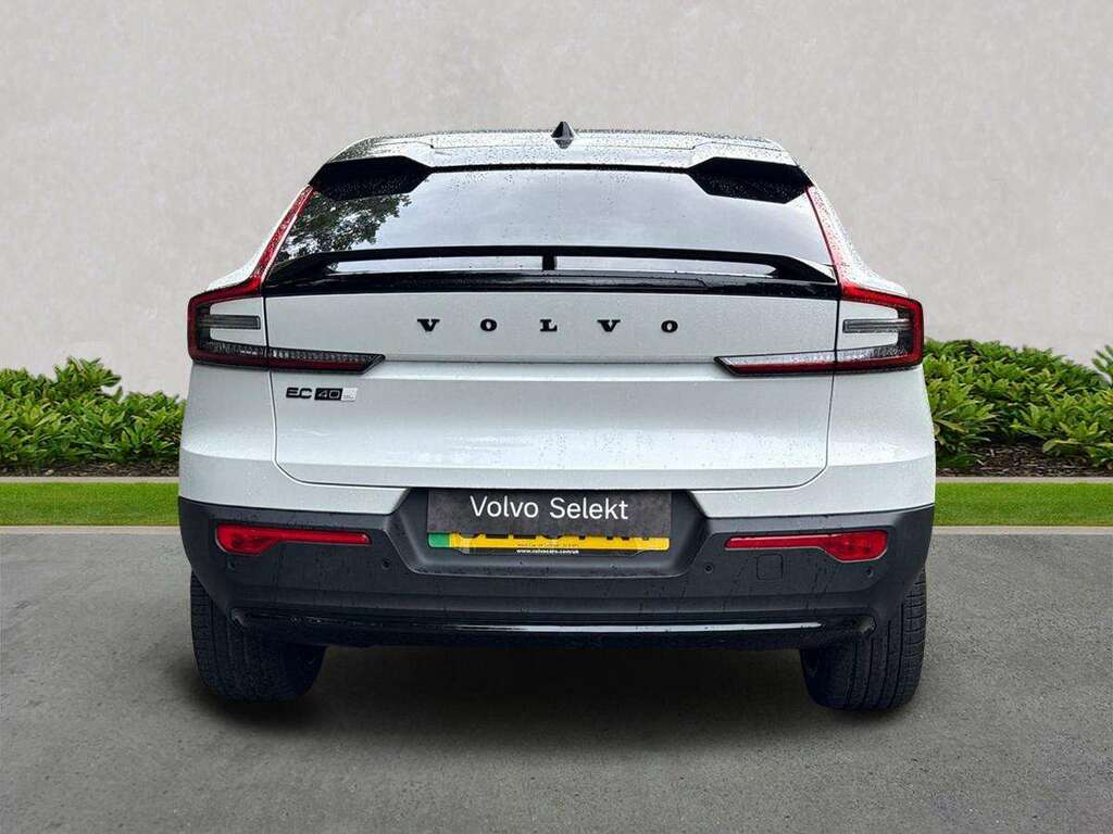 Volvo EC40 325Kw Tm Perf Ultra Black Edition 82Kwh White #4
