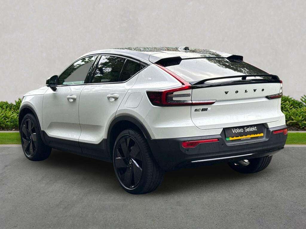 Volvo EC40 325Kw Tm Perf Ultra Black Edition 82Kwh White #2